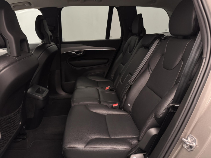 Volvo XC90 B5 AWD MOMENTUM PRO CZ 1.maj 2.0 Momentum