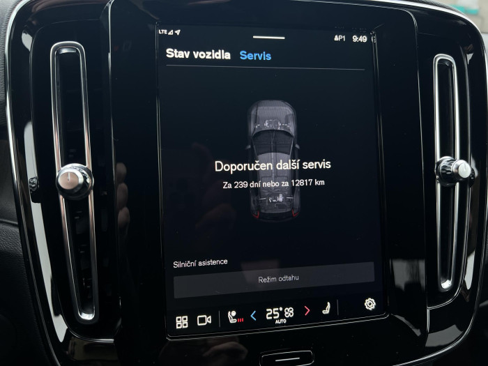 Volvo EX40 PURE ELECTRIC TWIN PLUS AUT CZ