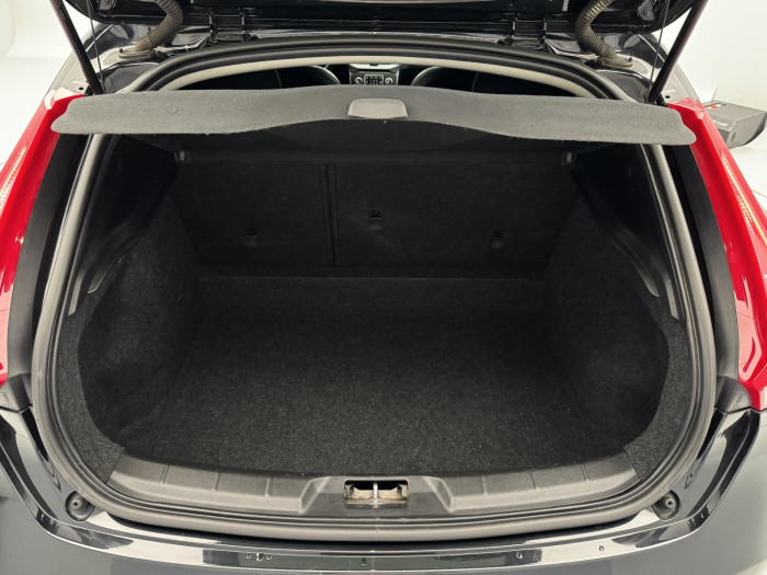 Volvo V40 D2 MOMENTUM AUT 2.0 d Momentum