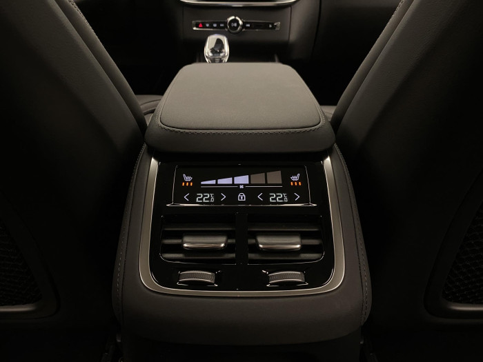 Volvo XC90 T8 AWD RECHARGE BRIGHT PLUS 7m