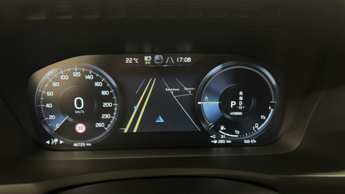 Volvo XC90 T8 AWD R-DESIGN REZERVACE