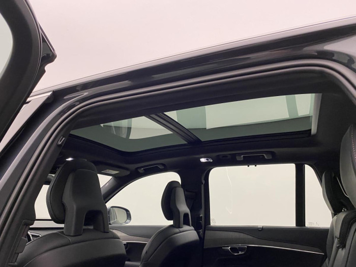 Volvo XC90 B5 AWD INSCRIPTION REZERVACE