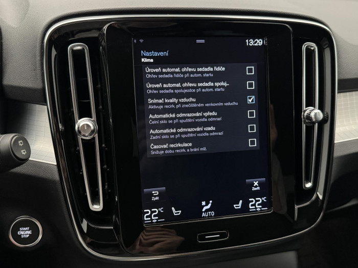 Volvo XC40 D3 AWD MOMENTUM CZ 1.maj 2.0 d Momentum