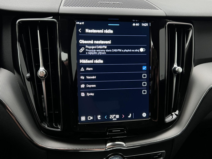 Volvo XC60 B4 AWD PLUS DARK AUT 1.maj.