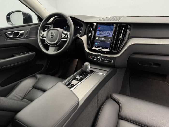 Volvo XC60 B4 AWD PLUS DARK AUT