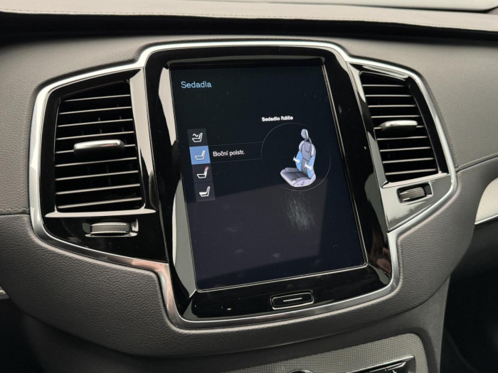 Volvo XC90 B5 AWD R-DESIGN AUT CZ