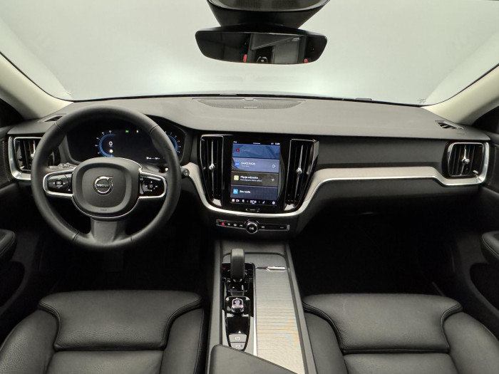 Volvo V60 CC B5 AWD PLUS AUT 1.maj.