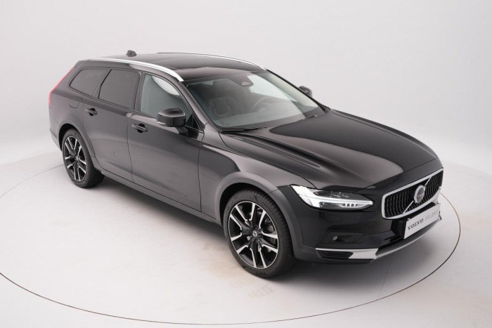 Volvo V90 CC B4 AWD PLUS AUT 1.maj.