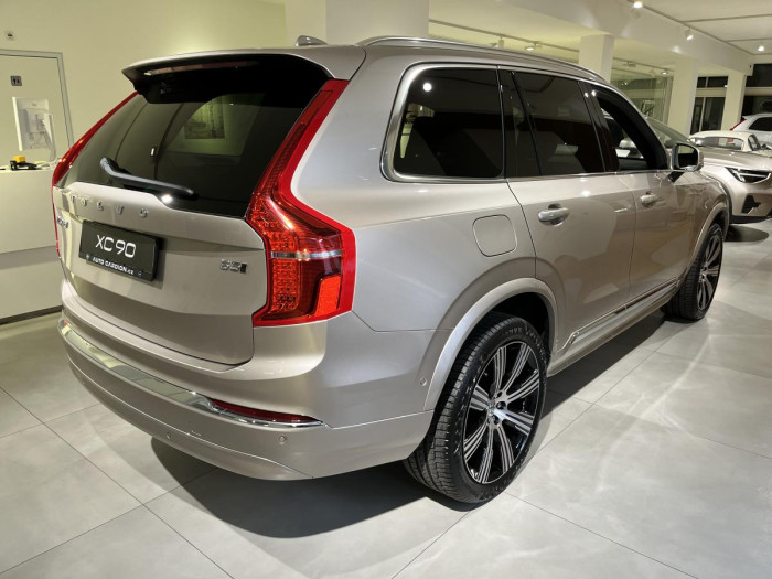 Volvo XC90 B5 AWD AUT BRIGHT PLUS 7-míst 2.0 Plus
