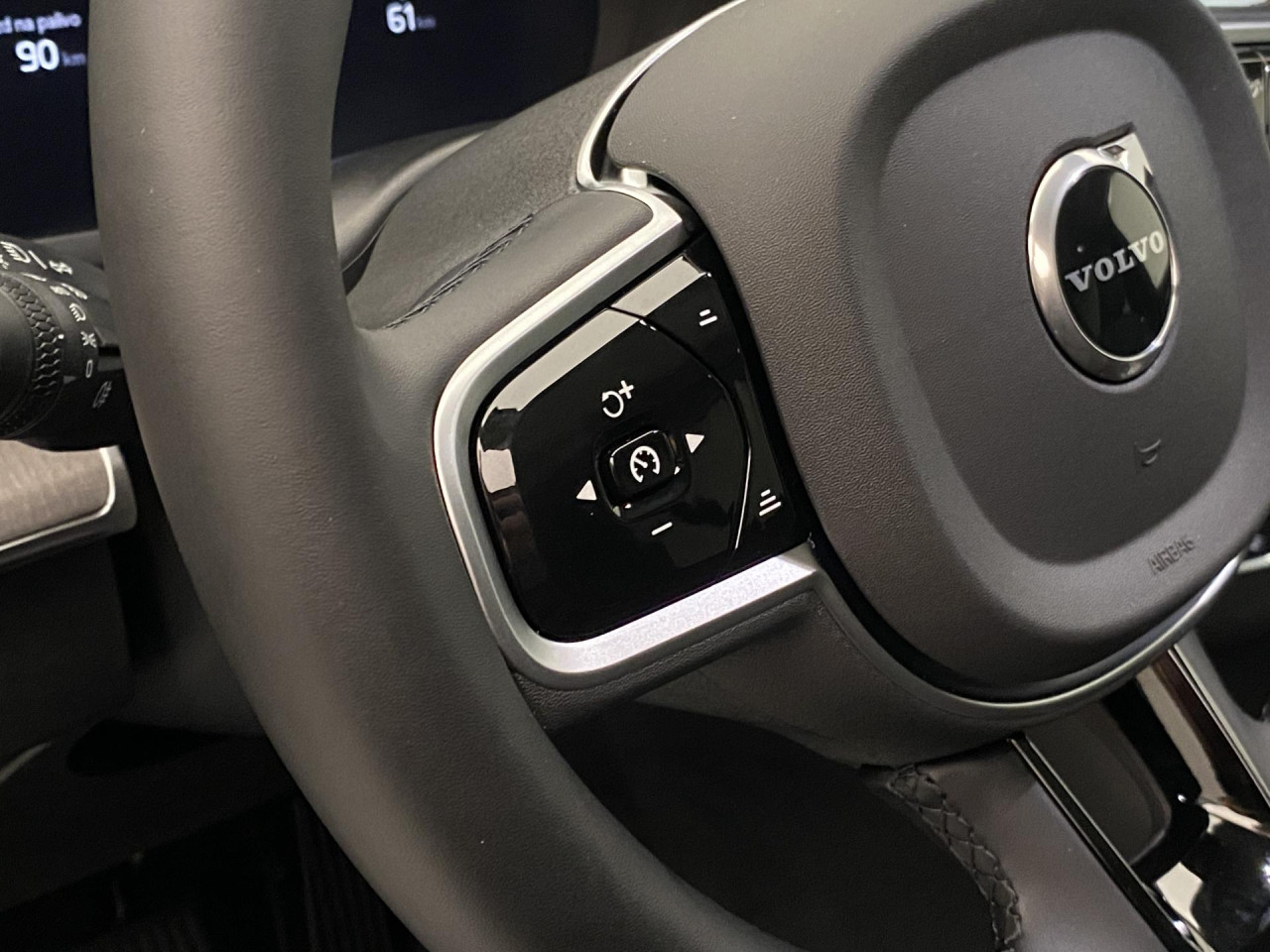 Volvo XC90 T8 AWD RECHARGE BRIGHT ULTRA 7