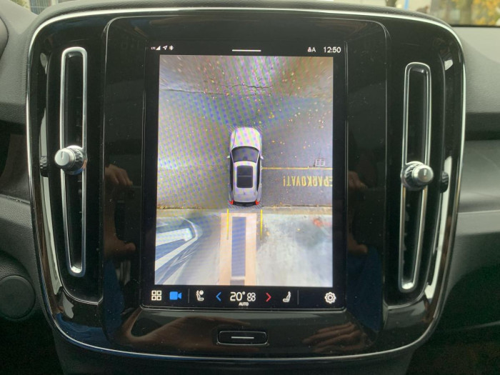 Volvo XC40 PURE ELECTRIC RECHARGE AUT AWD