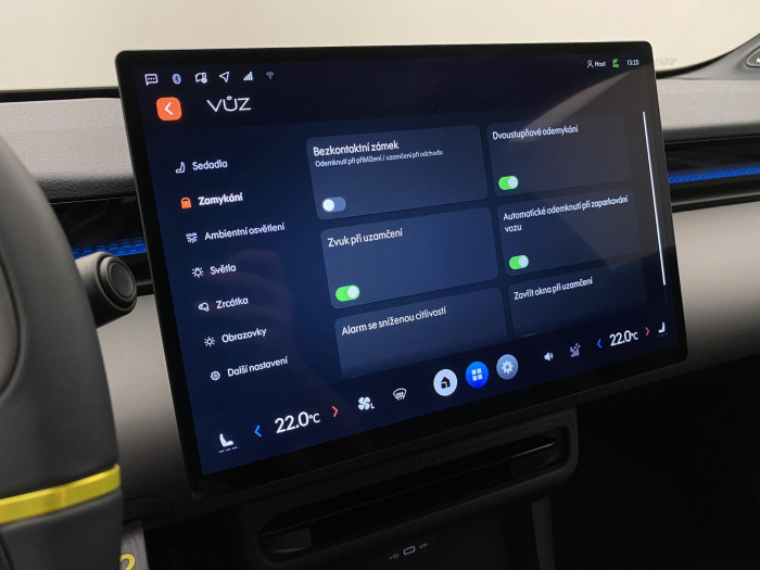 Lynk & Co 02 MORE EV