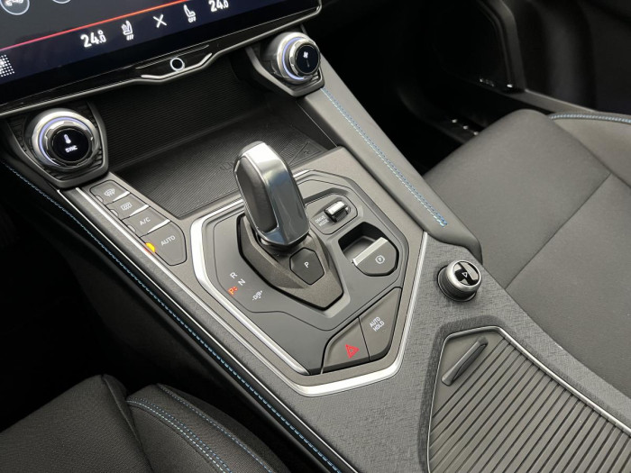 Lynk & Co 01 PHEV DCT 1.maj.