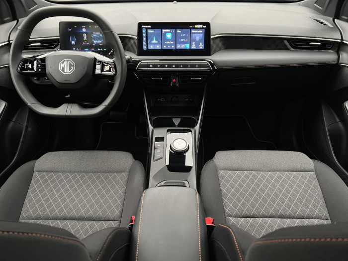 MG MG3 ESSENTIAL Hybrid+ AUT CZ 1.maj