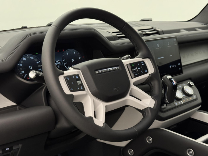 Land Rover Defender 110 D200 S AWD AUT 3.0 d