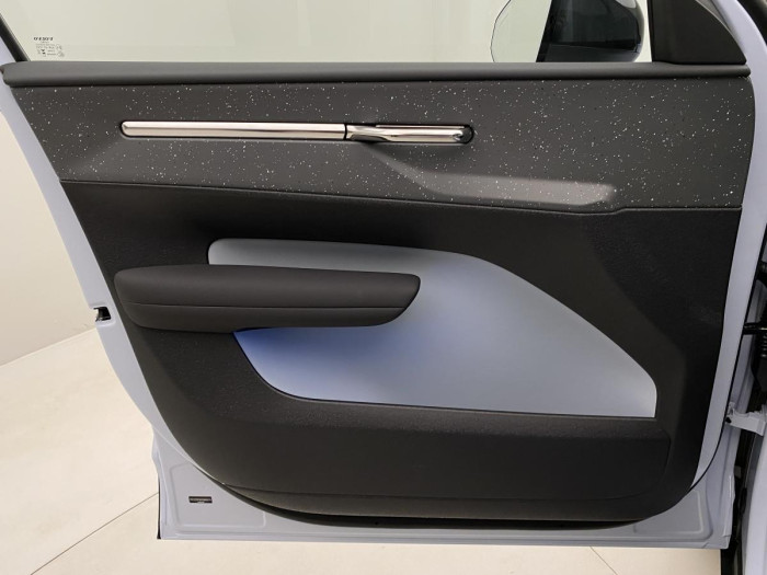 Volvo EX30 PURE ELECTRIC TWIN AWD ULTRA