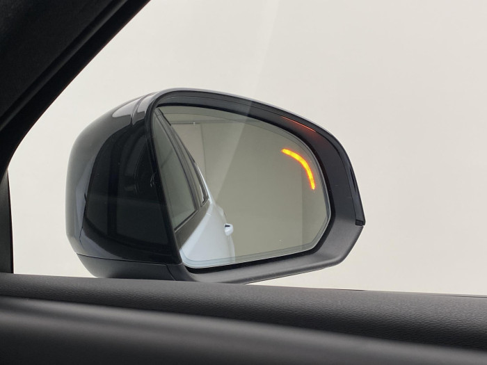 Volvo XC40 B3 AUT DARK PLUS