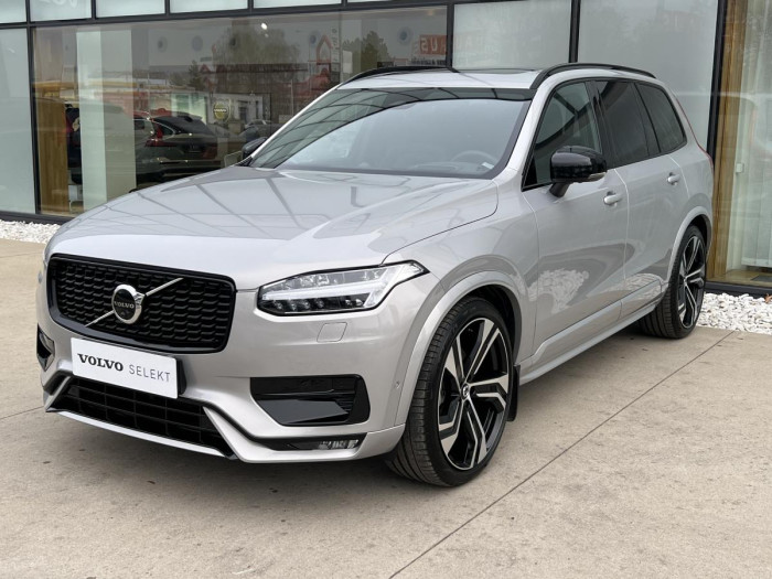 Volvo XC90 B5 AWD ULTIMATE DARK AUT 1.maj