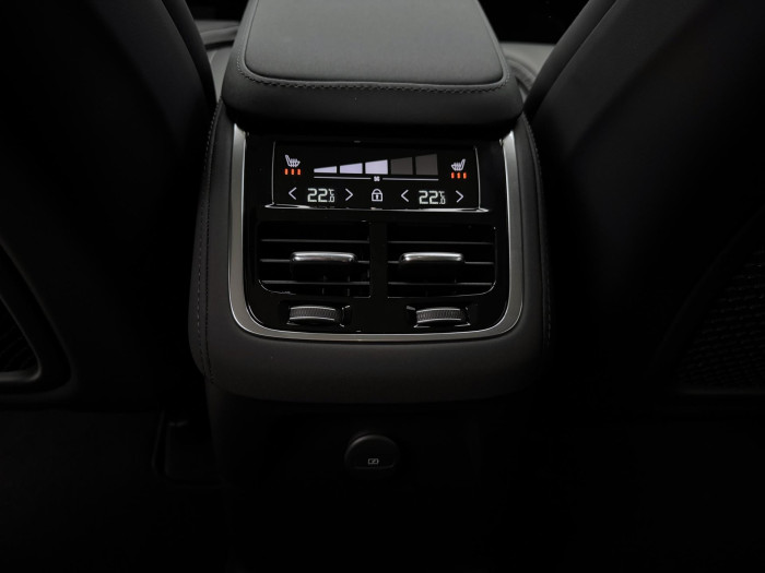 Volvo XC90 T8 AWD RECHARGE DARK PLUS 7m