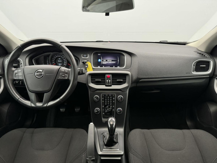 Volvo V40 D2 KINETIC NAVIGACE 2.0 d