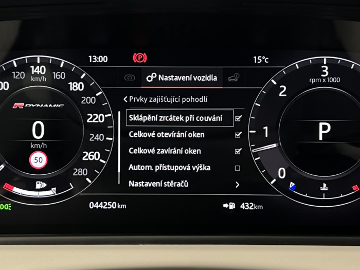 Land Rover Range Rover Velar D275 R-DYNAMIC AWD AUT CZ 3.0 d Dynamic