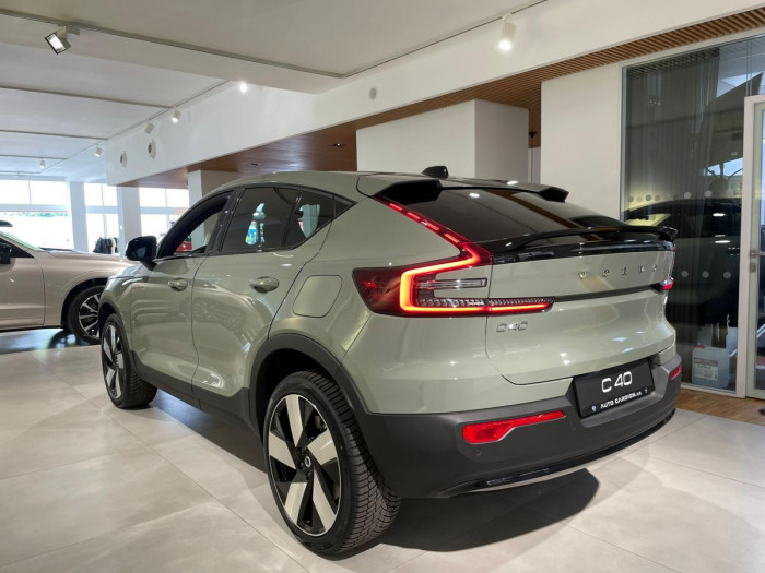 Volvo C40 PURE ELECTRIC SINGLE ENGINE AT AT