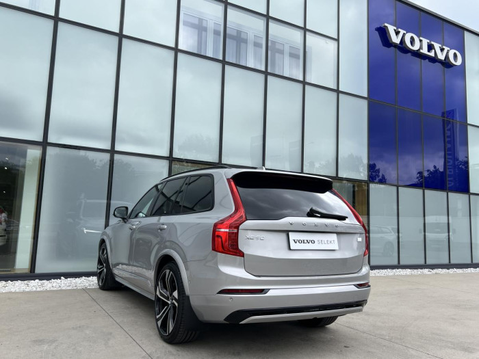 Volvo XC90 T8 AWD DARK ULT. 7MÍSTNÁ Aut