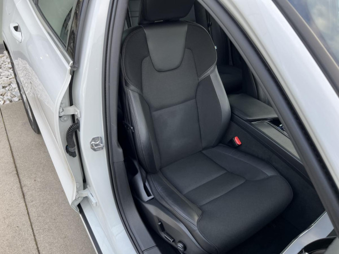 Volvo V60 D3 MOMENTUM 1.maj. 2.0 d Momentum