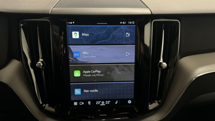 Volvo XC60 B4 PLUS DARK REZERVACE 2.0 Plus