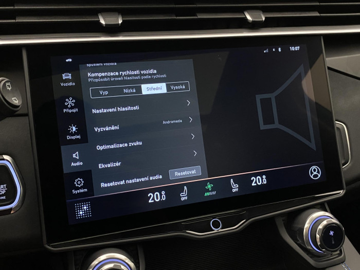 Lynk & Co 01 PHEV DCT AUT 1.maj