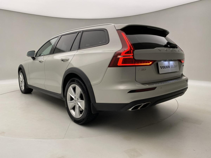 Volvo V60 CC T5 AWD MOMENTUM REZERVACE 2.0 CC CC Momentum