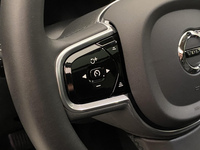 Volvo XC60 B4 AWD INSCRIPTION AUT