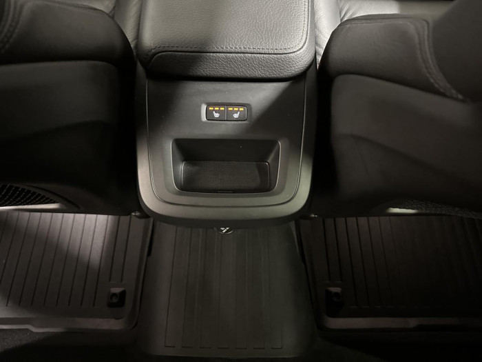 Volvo V60 D3 R-DESIGN AUT REZERVACE 2.0 d