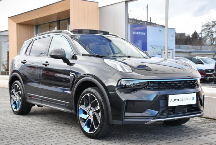 Lynk & Co 01 PHEV DCT AUT 1.maj.