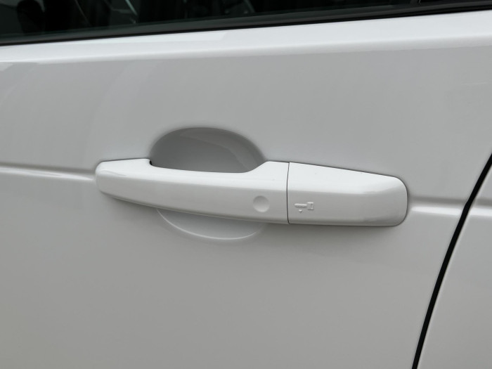 Land Rover Discovery D250 DYNAMIC SE AWD AUT CZ 3.0 d Dynamic SE