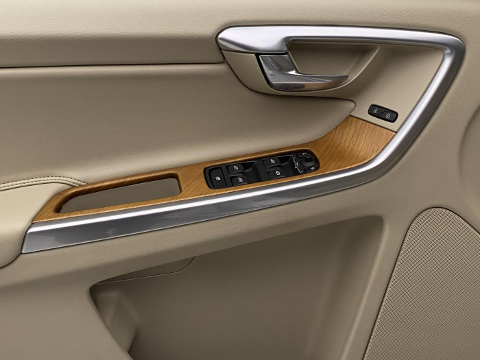 Volvo XC60 T6 AWD INSCRIPTION AUT CZ