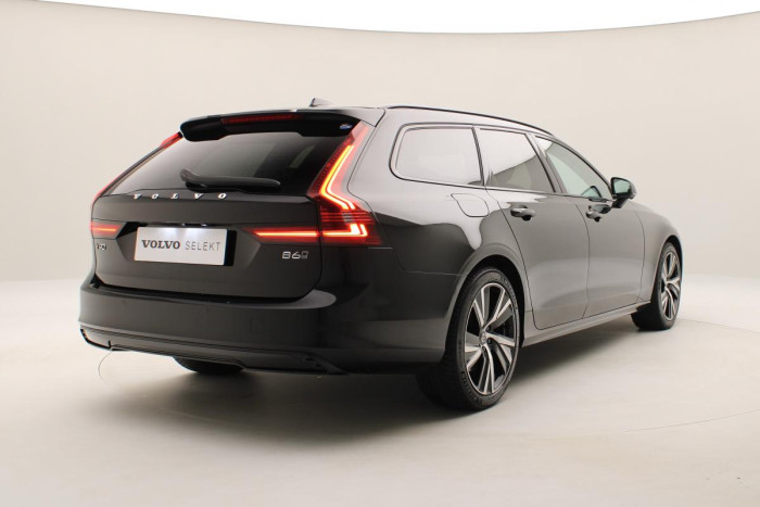 Volvo V90 B6 AWD ULTIMATE DARK CZ 1.maj