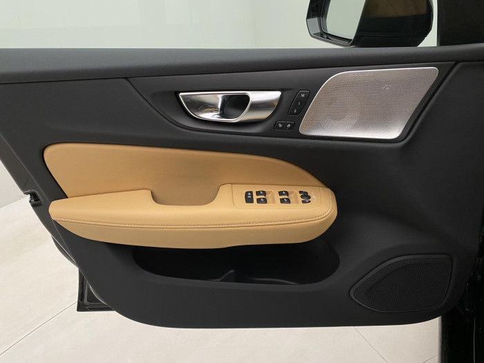 Volvo V60 B4 AUT DARK ULTRA