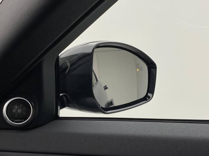 Land Rover Range Rover Evoque D165 R-DYNAMIC SE  AWD AUT 2.0 d Dynamic SE