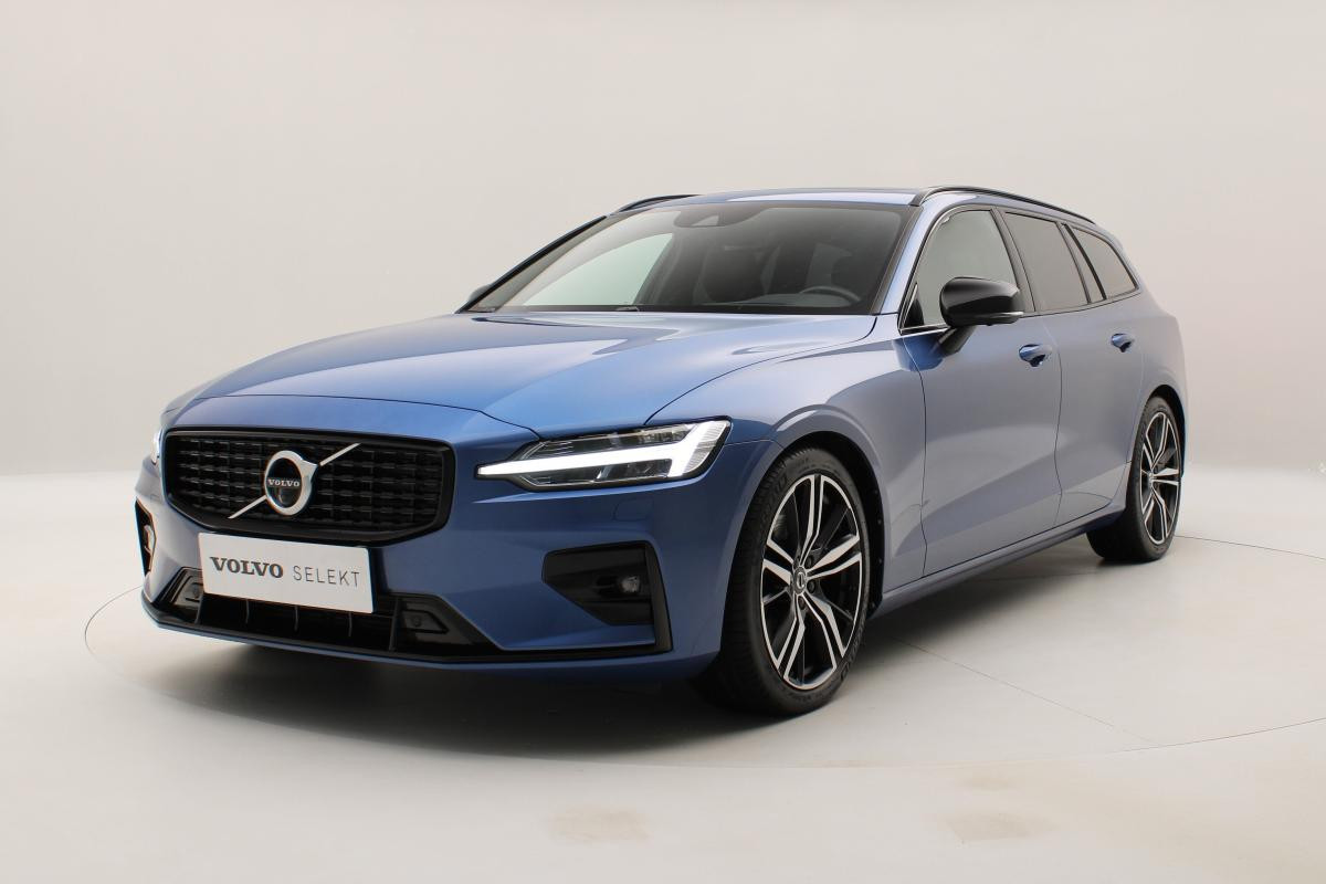 Volvo V60 B6 AWD R-DESIGN REZERVACE