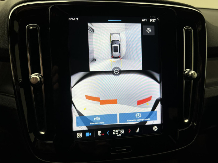 Volvo EX40 PURE ELECTRIC TWIN PLUS AUT CZ