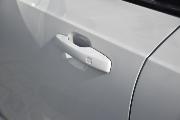 Volvo XC90 B5 AWD R-Design AUT REZERVACE