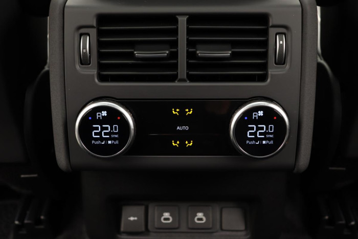 Land Rover Discovery D250 R-DYNAMIC SE REZERVACE 3.0 d Dynamic SE