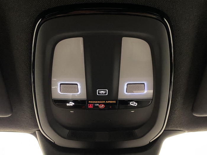 Volvo XC40 B3 DARK PLUS AUT CZ