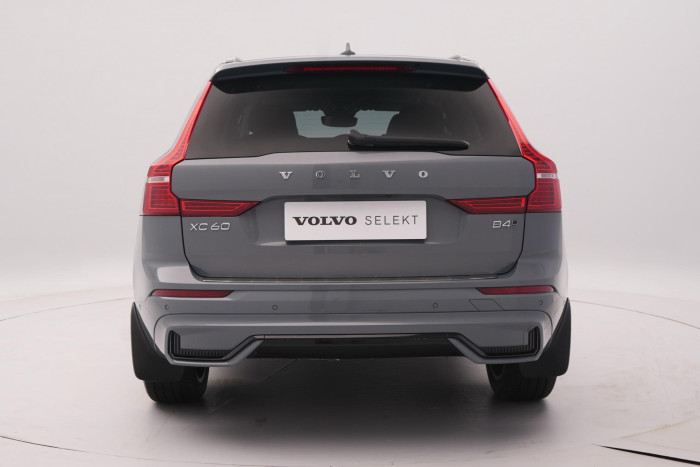 Volvo XC60 B4 AWD PLUS DARK AUT 1.maj