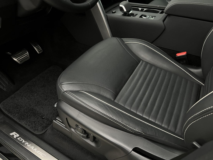 Land Rover Discovery D250 R-DYNAMIC SE AWD AUT 3.0 d Dynamic SE