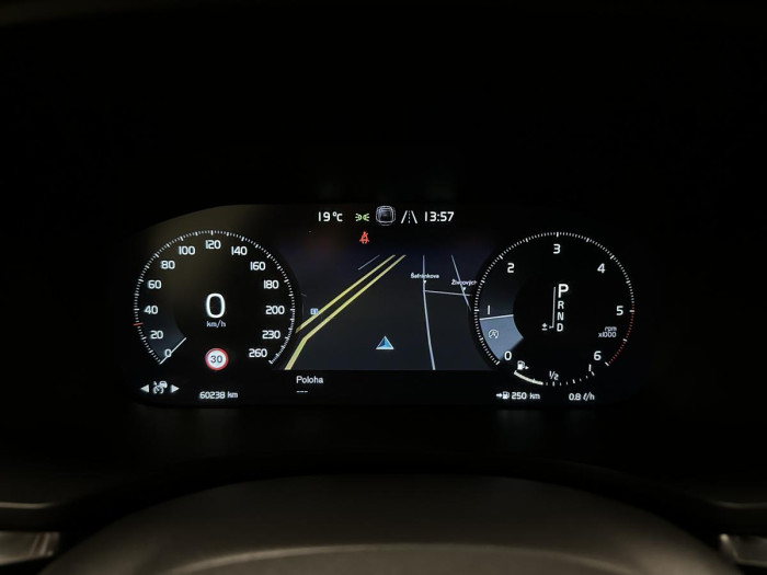 Volvo V60 D3 R-DESIGN AUT REZERVACE 2.0 d
