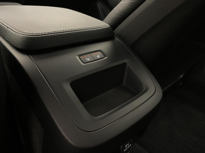 Volvo V90 D4 AWD MOMENTUM REZERVACE 2.0 d Momentum