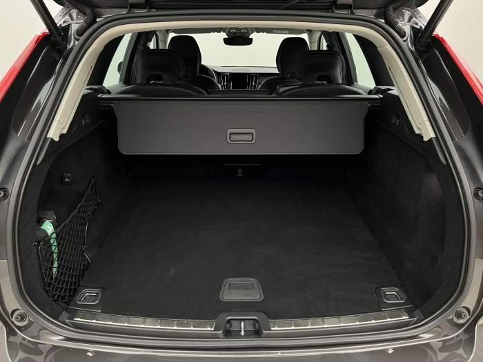 Volvo XC60 B5 AWD INSCRIPTION AUT 1.maj.