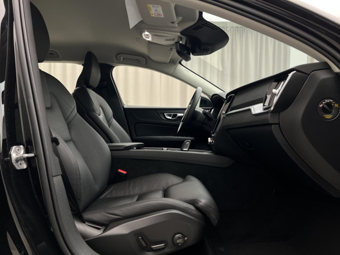 Volvo V60 B4 MOMENTUM AUT 2.0 Momentum